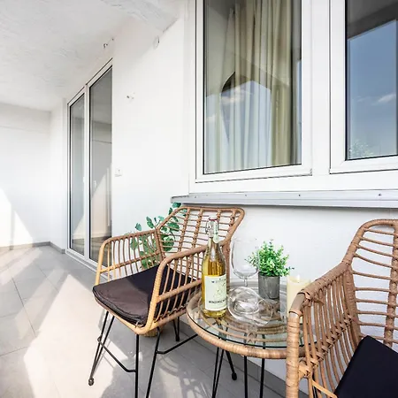 Sonnenaufgang, Ausblick Apartment Augsburg